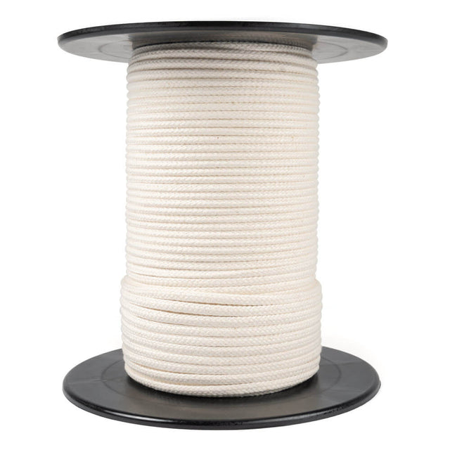 Haspel met 6 mm katoenen touw zonder kern in ecru. Duurzaam en flexibel, ideaal voor macramé, knutselen en decoratie. 100% katoen, milieuvriendelijk.